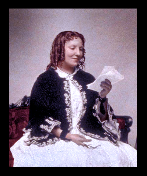 Anna Cora Mowatt Reading